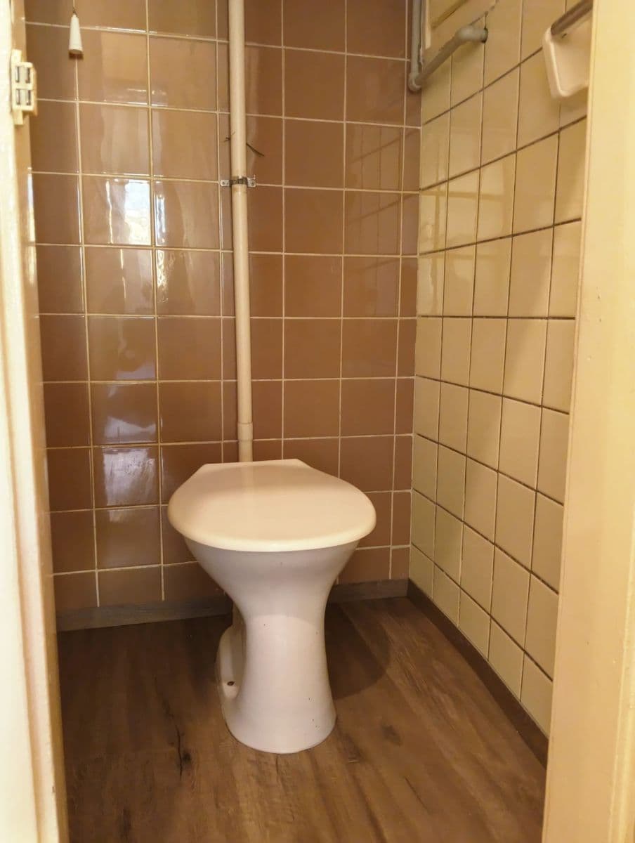 Predaj bytu 1-izbový 33 m², K Louži, Praha, Praha Predaj bytu 1-izbový 33 m², K Louži, Praha, Praha
