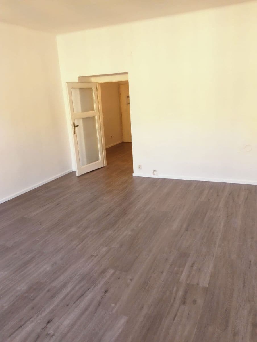 Predaj bytu 1-izbový 33 m², K Louži, Praha, Praha Predaj bytu 1-izbový 33 m², K Louži, Praha, Praha