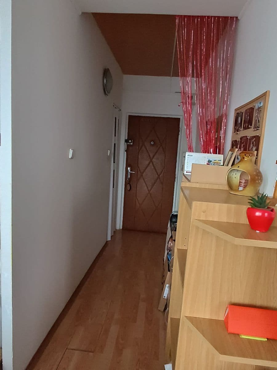 Prenájom bytu 2-izbový 37 m², Liberecká, Jablonec nad Nisou, Liberecký kraj Prenájom bytu 2-izbový 37 m², Liberecká, Jablonec nad Nisou, Liberecký kraj