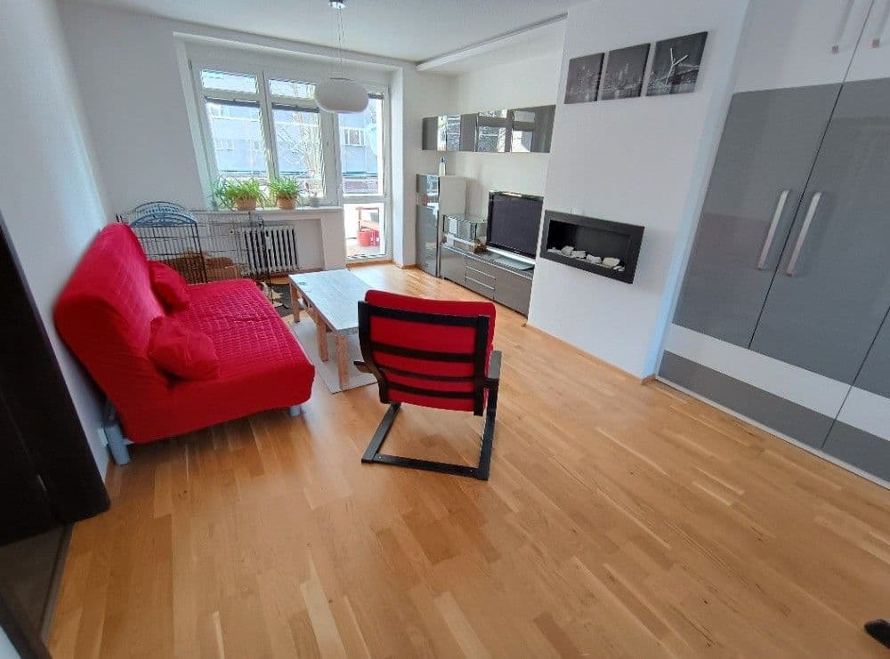 Prenájom bytu 3-izbový 80 m², Dolany, Plzeňský kraj Prenájom bytu 3-izbový 80 m², Dolany, Plzeňský kraj