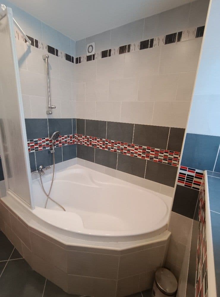 Prenájom bytu 3-izbový 80 m², Dolany, Plzeňský kraj Prenájom bytu 3-izbový 80 m², Dolany, Plzeňský kraj