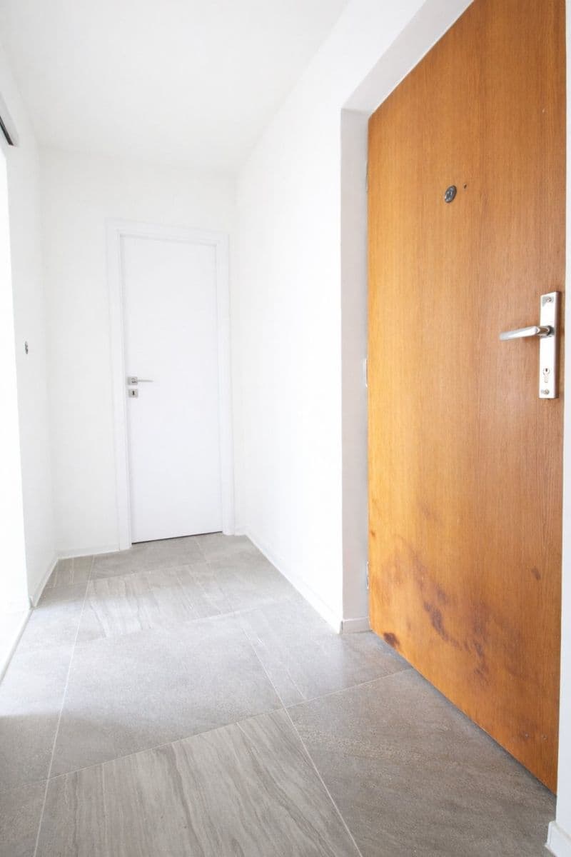 Prenájom bytu 2-izbový 40 m², Havířovská, Praha, Praha Prenájom bytu 2-izbový 40 m², Havířovská, Praha, Praha