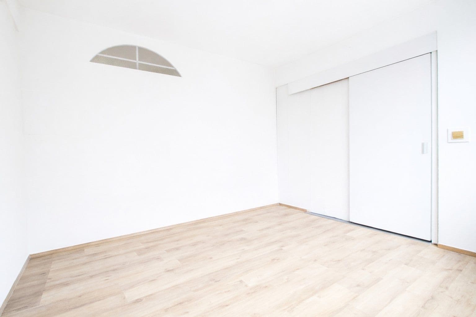Prenájom bytu 3-izbový 64 m², U stadionu, Mladá Boleslav, Středočeský kraj Prenájom bytu 3-izbový 64 m², U stadionu, Mladá Boleslav, Středočeský kraj