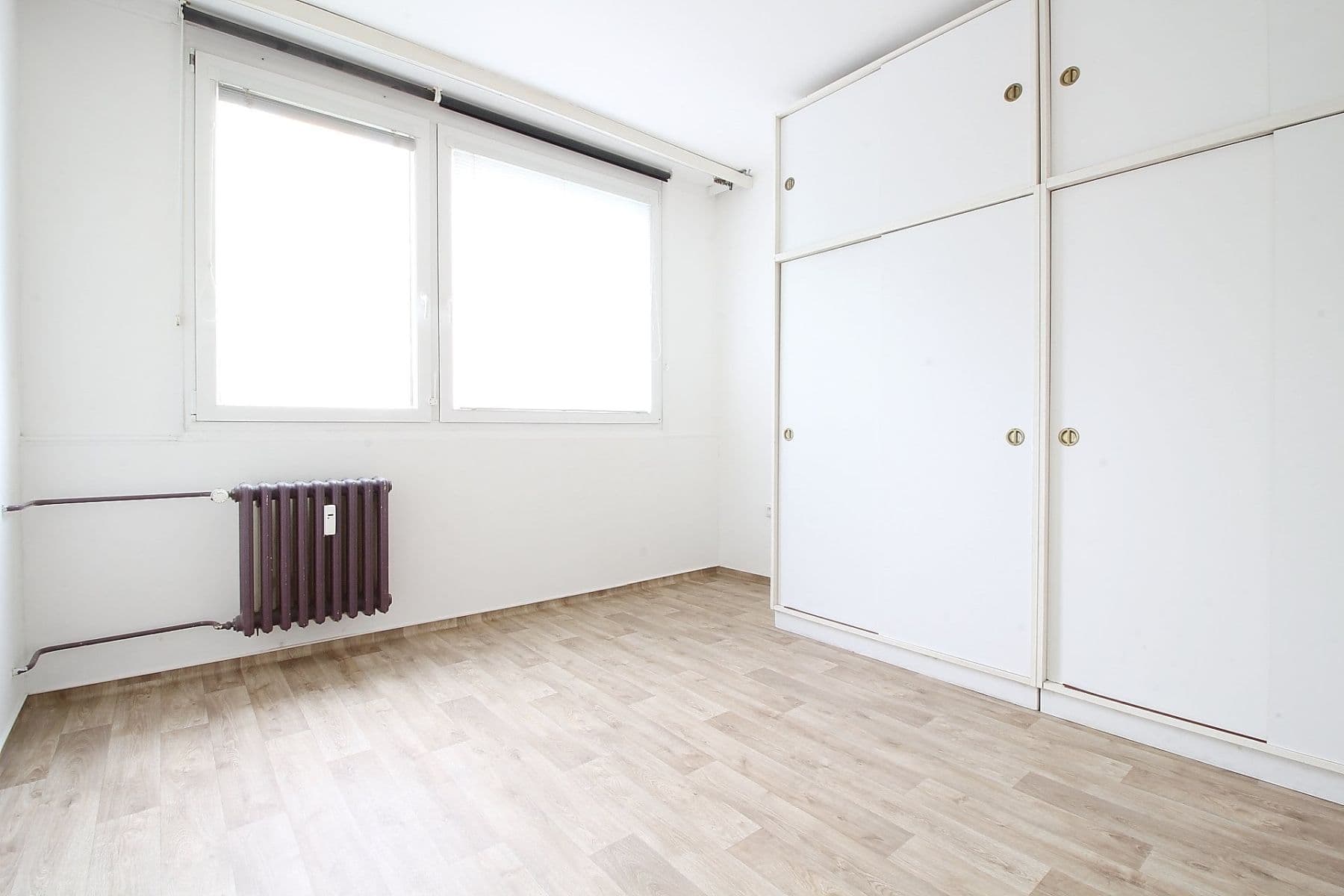 Prenájom bytu 3-izbový 64 m², U stadionu, Mladá Boleslav, Středočeský kraj Prenájom bytu 3-izbový 64 m², U stadionu, Mladá Boleslav, Středočeský kraj