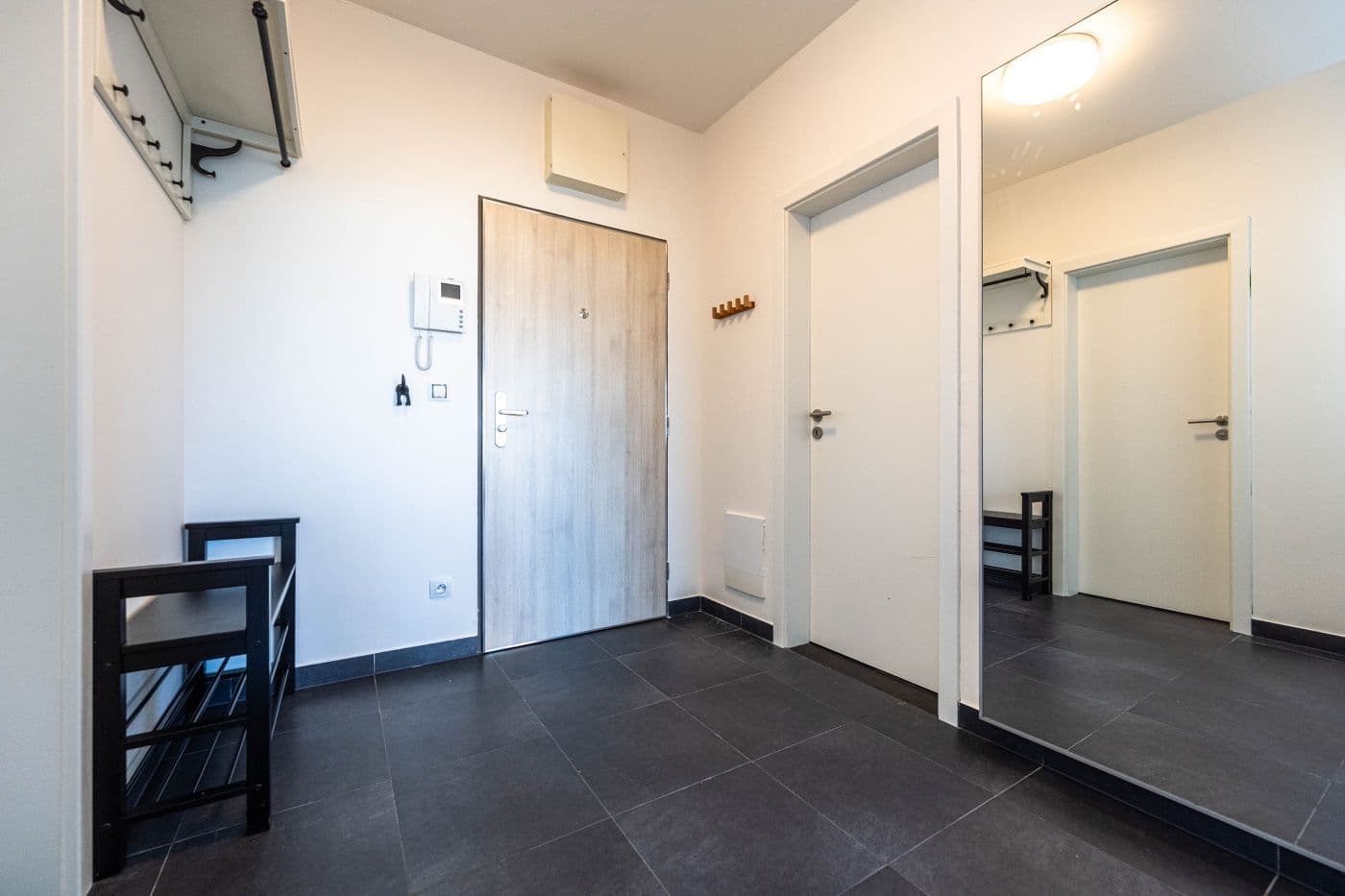 Predaj bytu 2-izbový 60 m², Devonská, Praha, Praha Predaj bytu 2-izbový 60 m², Devonská, Praha, Praha