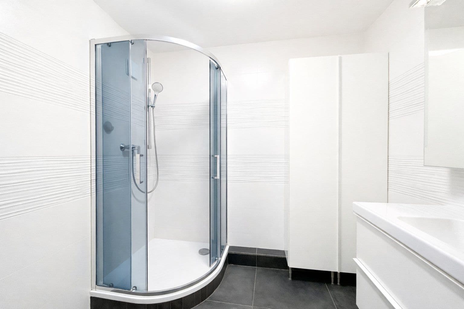 Prenájom bytu 4-izbový 90 m², Tererova, Praha, Praha Prenájom bytu 4-izbový 90 m², Tererova, Praha, Praha