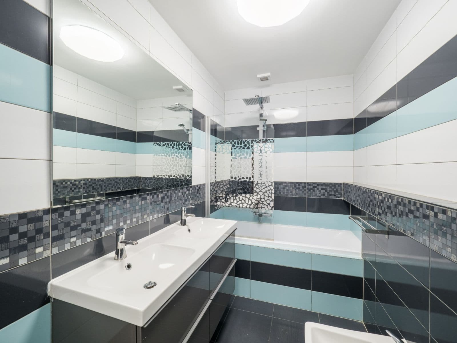 Prenájom domu 136 m², pozemek 67 m², Pod Macalákem, Kralupy nad Vltavou, Středočeský kraj Prenájom domu 136 m², pozemek 67 m², Pod Macalákem, Kralupy nad Vltavou, Středočeský kraj