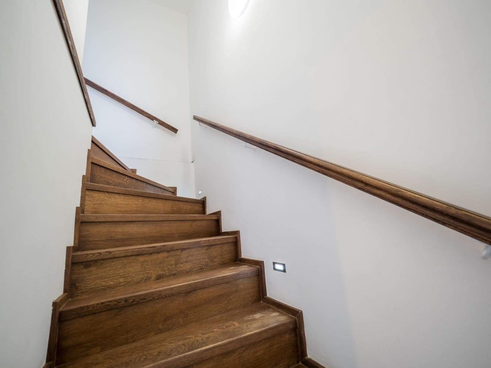 Prenájom domu 136 m², pozemek 67 m², Pod Macalákem, Kralupy nad Vltavou, Středočeský kraj Prenájom domu 136 m², pozemek 67 m², Pod Macalákem, Kralupy nad Vltavou, Středočeský kraj