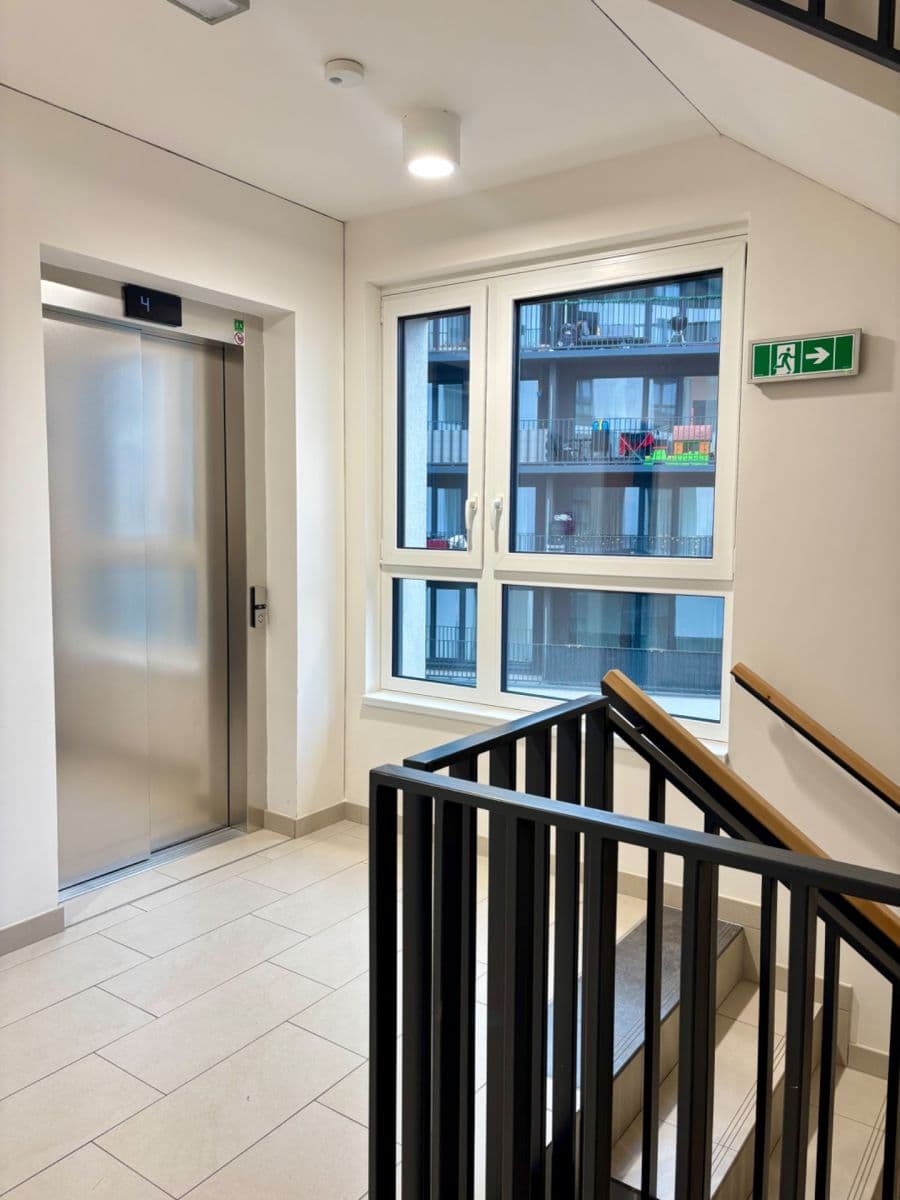 Prenájom bytu 1-izbový 39 m², Olgy Havlové, Praha, Praha Prenájom bytu 1-izbový 39 m², Olgy Havlové, Praha, Praha