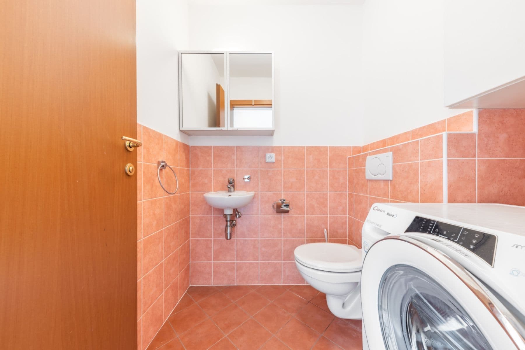 Prenájom bytu 3-izbový 67 m², Podvinný mlýn, Praha, Praha Prenájom bytu 3-izbový 67 m², Podvinný mlýn, Praha, Praha