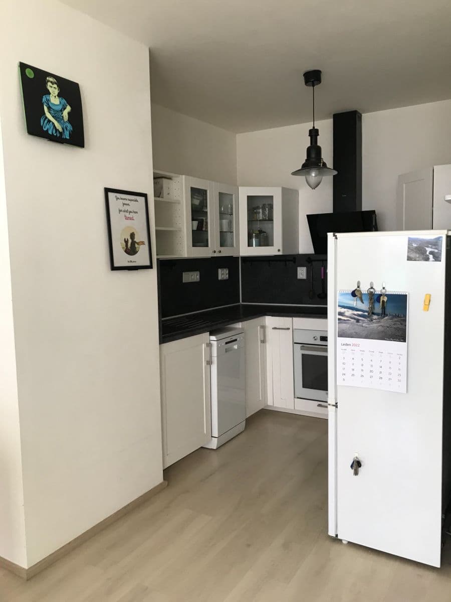 Prenájom bytu 2-izbový 50 m², Hlučkova, Praha, Praha Prenájom bytu 2-izbový 50 m², Hlučkova, Praha, Praha