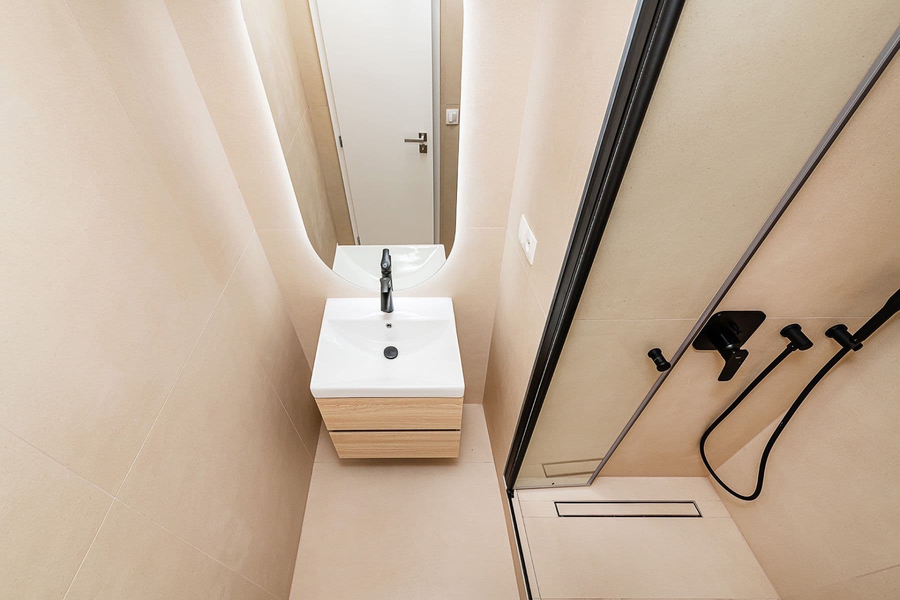 Predaj bytu 3-izbový 81 m², Ukrajinská, Praha, Praha Predaj bytu 3-izbový 81 m², Ukrajinská, Praha, Praha