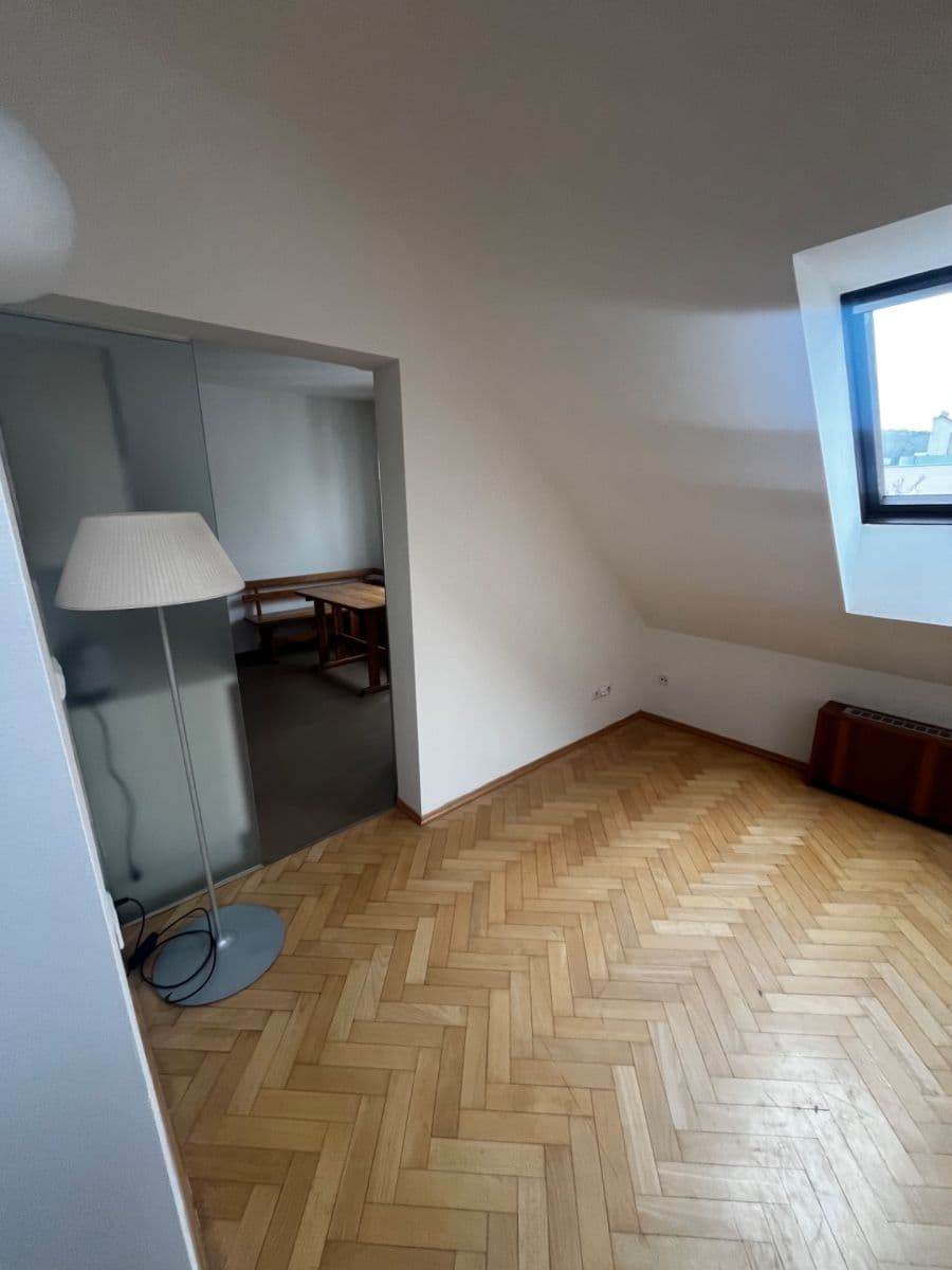 Prenájom bytu 2-izbový 60 m², Jeremenkova, Praha, Praha Prenájom bytu 2-izbový 60 m², Jeremenkova, Praha, Praha