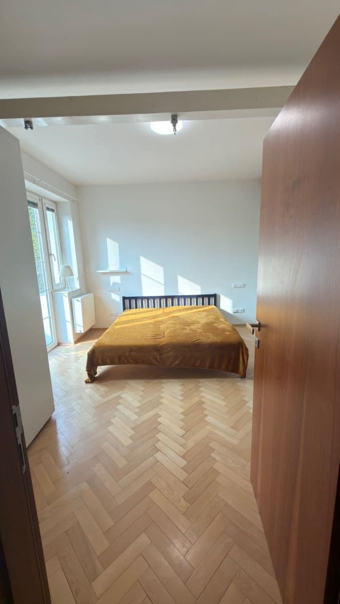 Prenájom bytu 2-izbový 60 m², Jeremenkova, Praha, Praha Prenájom bytu 2-izbový 60 m², Jeremenkova, Praha, Praha