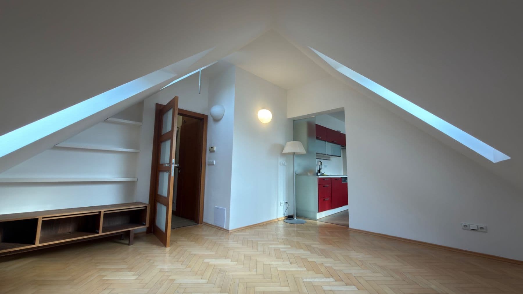 Prenájom bytu 2-izbový 60 m², Jeremenkova, Praha, Praha Prenájom bytu 2-izbový 60 m², Jeremenkova, Praha, Praha