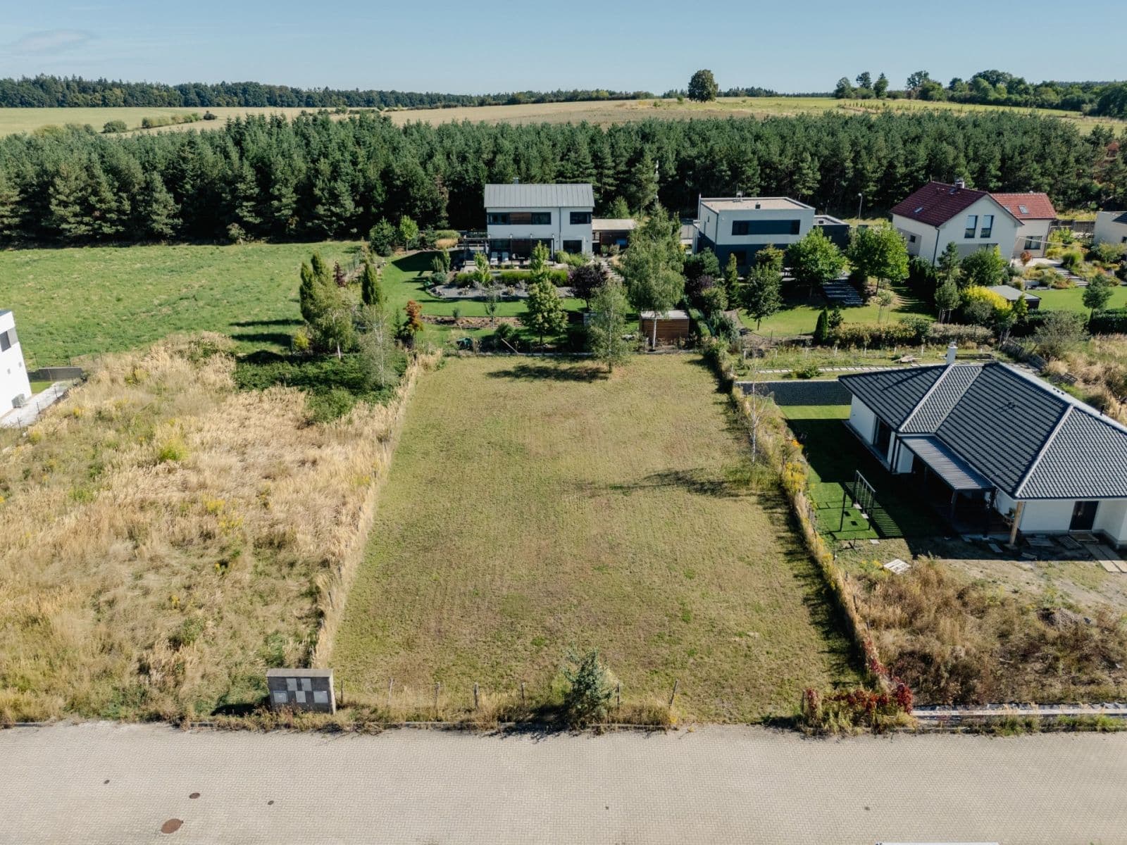 Predaj pozemku 1.044 m², Císařova, Tehov, Středočeský kraj Predaj pozemku 1.044 m², Císařova, Tehov, Středočeský kraj