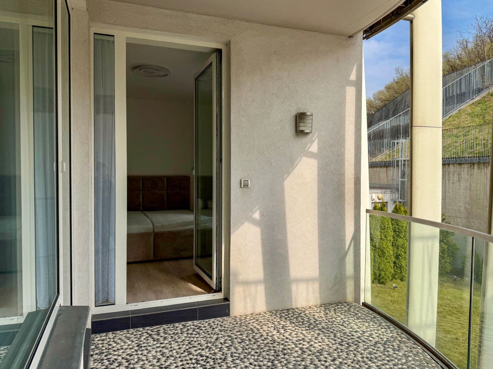 Prenájom bytu 3-izbový 98 m², U Sluncové, Praha, Praha Prenájom bytu 3-izbový 98 m², U Sluncové, Praha, Praha