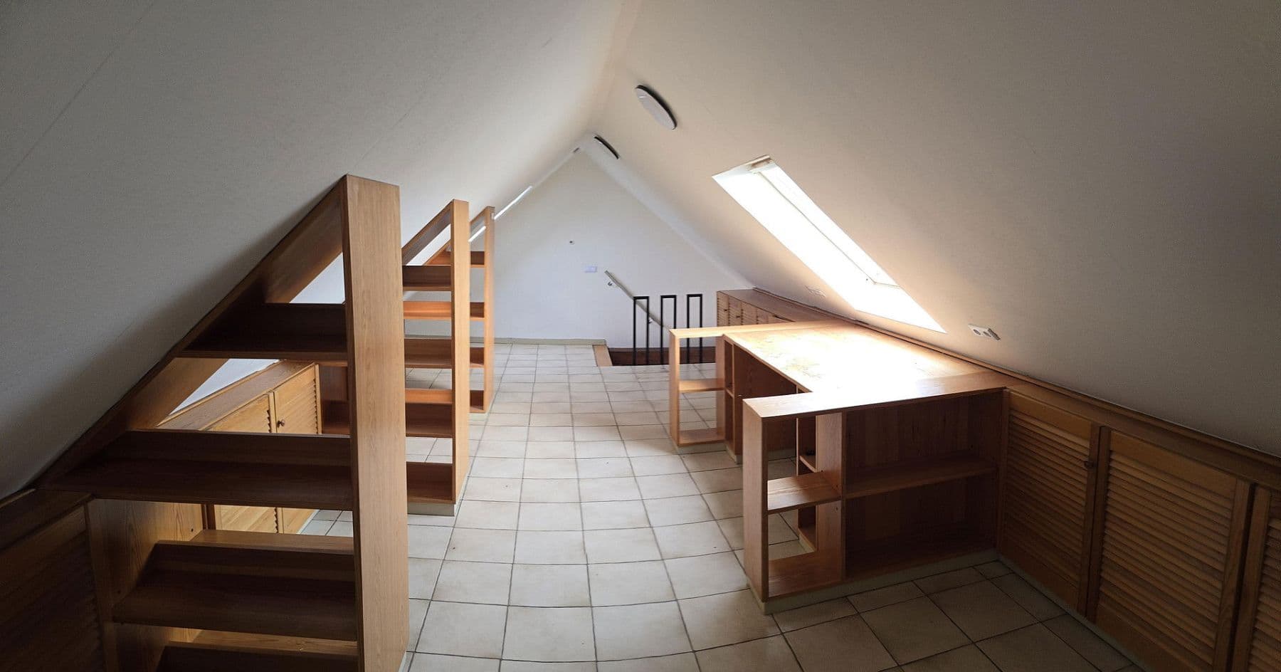 Prenájom bytu 5-izbový 166 m², Uffenheim, Bavorsko Prenájom bytu 5-izbový 166 m², Uffenheim, Bavorsko