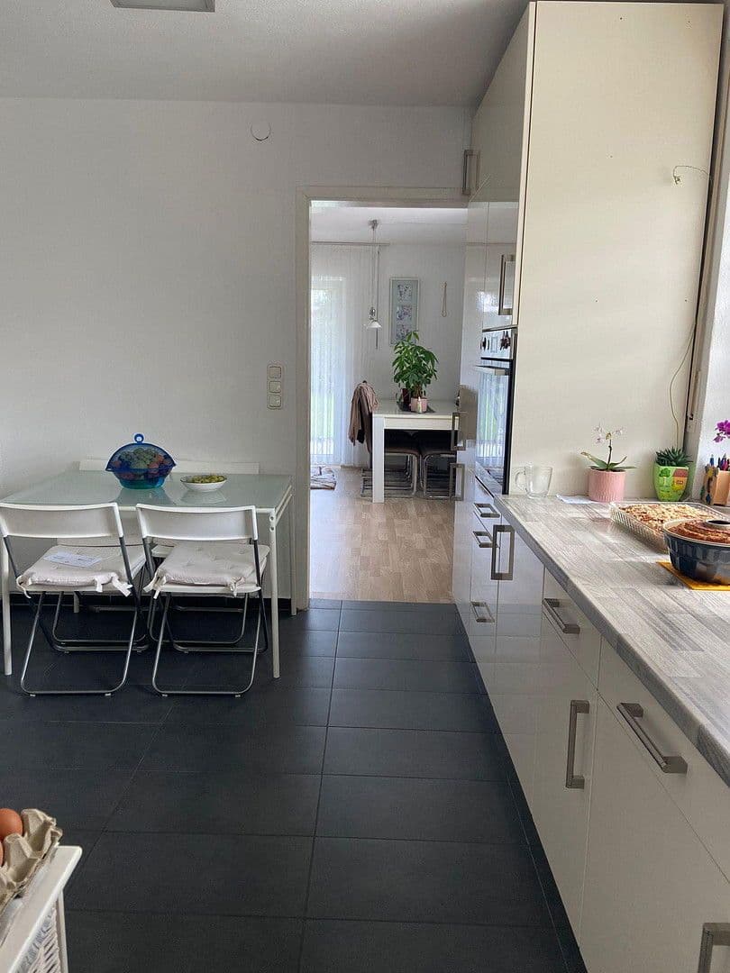 Predaj domu 133 m², pozemek 486 m², Ichenhausen, Bavorsko Predaj domu 133 m², pozemek 486 m², Ichenhausen, Bavorsko