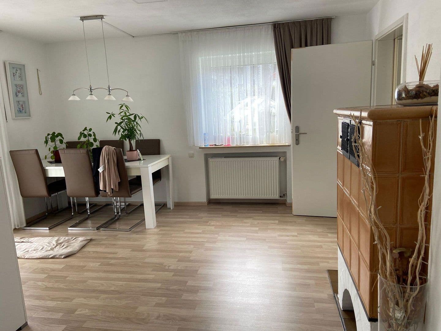 Predaj domu 133 m², pozemek 486 m², Ichenhausen, Bavorsko Predaj domu 133 m², pozemek 486 m², Ichenhausen, Bavorsko