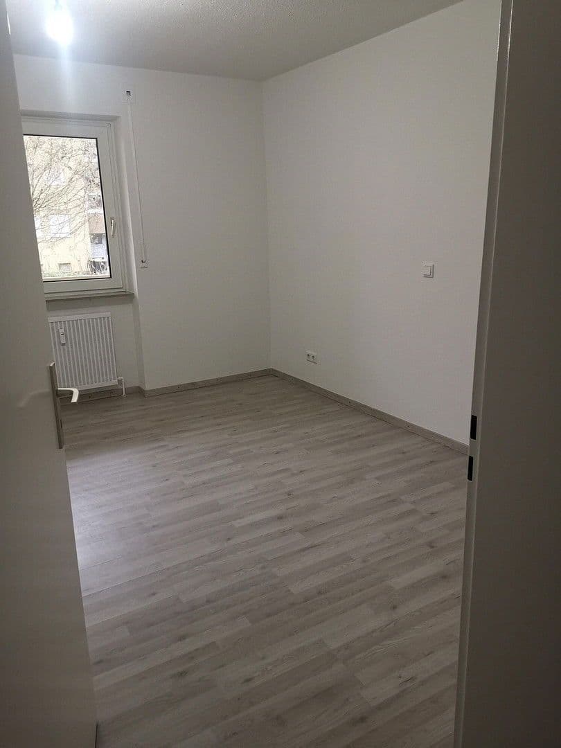 Predaj bytu 3-izbový 76 m², Herriedener Straße 84, Nürnberg, Bavorsko Predaj bytu 3-izbový 76 m², Herriedener Straße 84, Nürnberg, Bavorsko