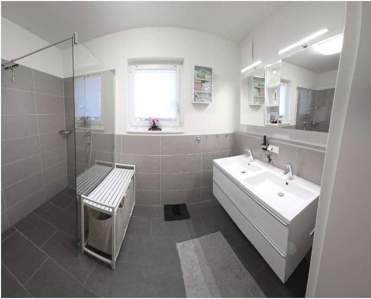 Predaj bytu 5-izbový 124 m², Seekirchen am Wallersee, Salzbursko Predaj bytu 5-izbový 124 m², Seekirchen am Wallersee, Salzbursko