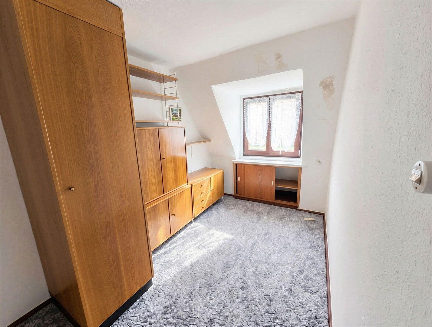 Predaj domu 98 m², pozemek 983 m², Markkleeberg, Sasko Predaj domu 98 m², pozemek 983 m², Markkleeberg, Sasko