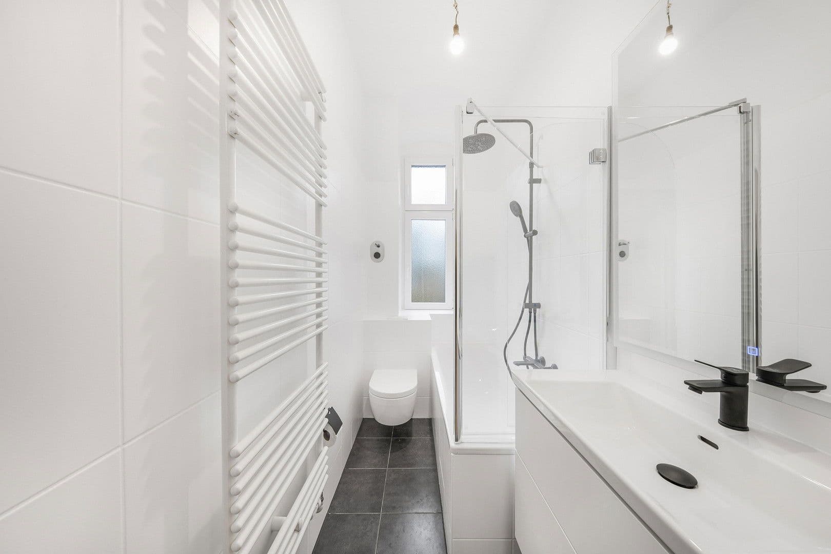 Predaj bytu 2-izbový 66 m², Unter den Eichen 54, Berlin, Berlín Predaj bytu 2-izbový 66 m², Unter den Eichen 54, Berlin, Berlín