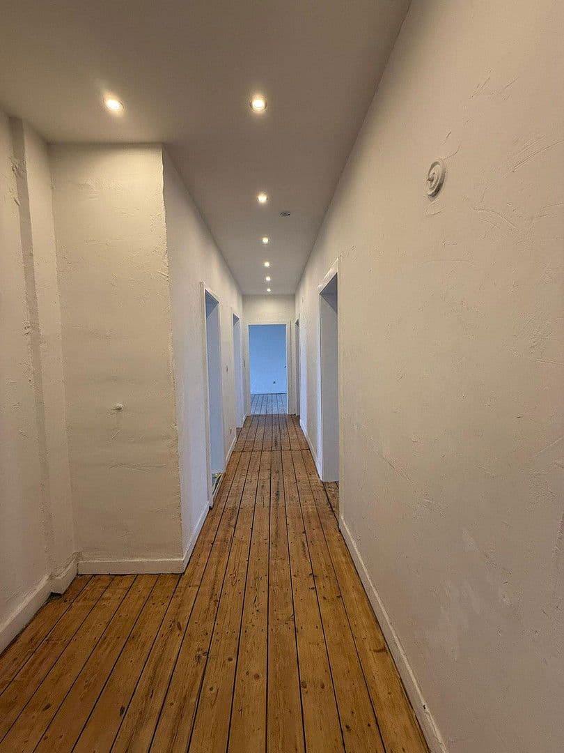 Prenájom bytu 5-izbový 100 m², Aachen, Severné Porýnie - Westfálsko Prenájom bytu 5-izbový 100 m², Aachen, Severné Porýnie - Westfálsko