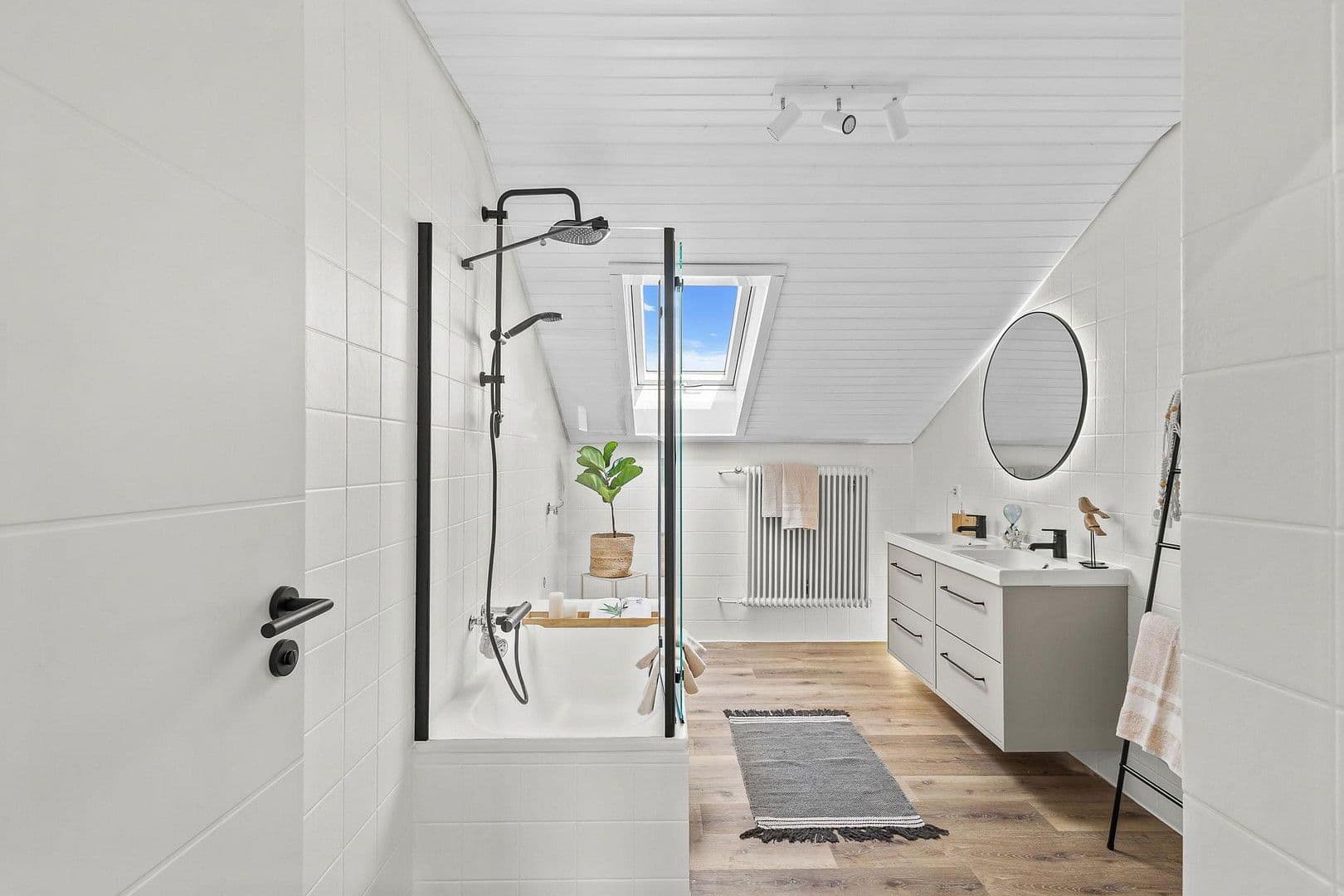 Predaj bytu 3-izbový 88 m², Keplerstraße 25, Neutraubling, Bavorsko Predaj bytu 3-izbový 88 m², Keplerstraße 25, Neutraubling, Bavorsko