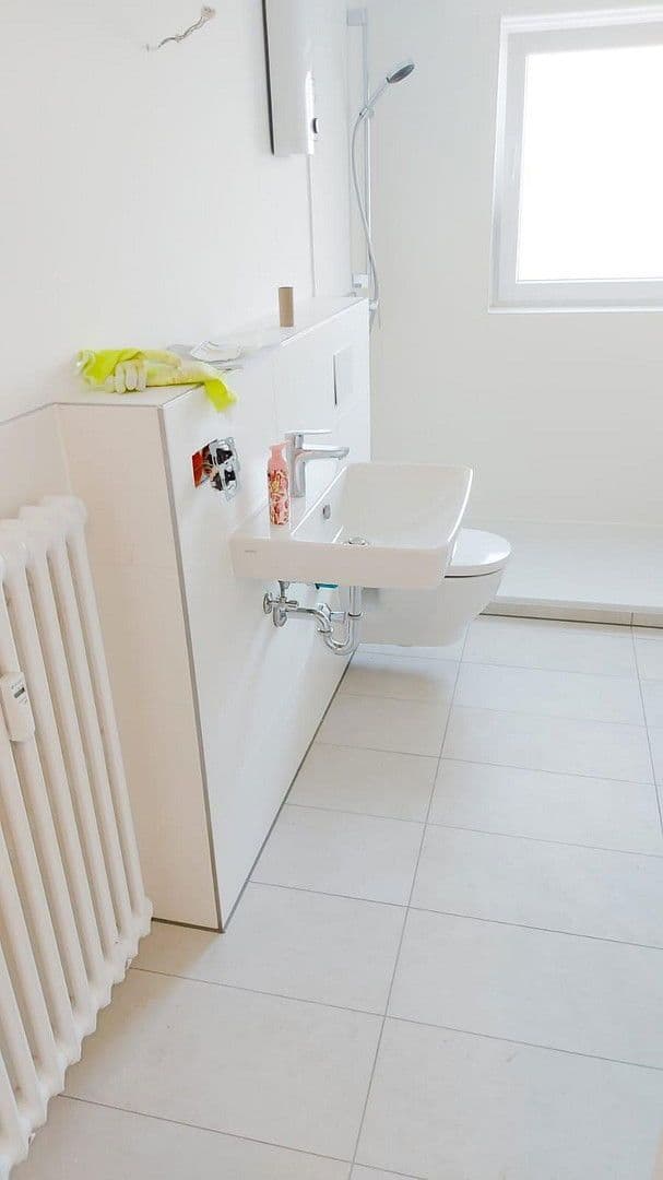 Prenájom bytu 3-izbový 87 m², Enggasse 29, 53127, Severné Porýnie - Westfálsko Prenájom bytu 3-izbový 87 m², Enggasse 29, 53127, Severné Porýnie - Westfálsko