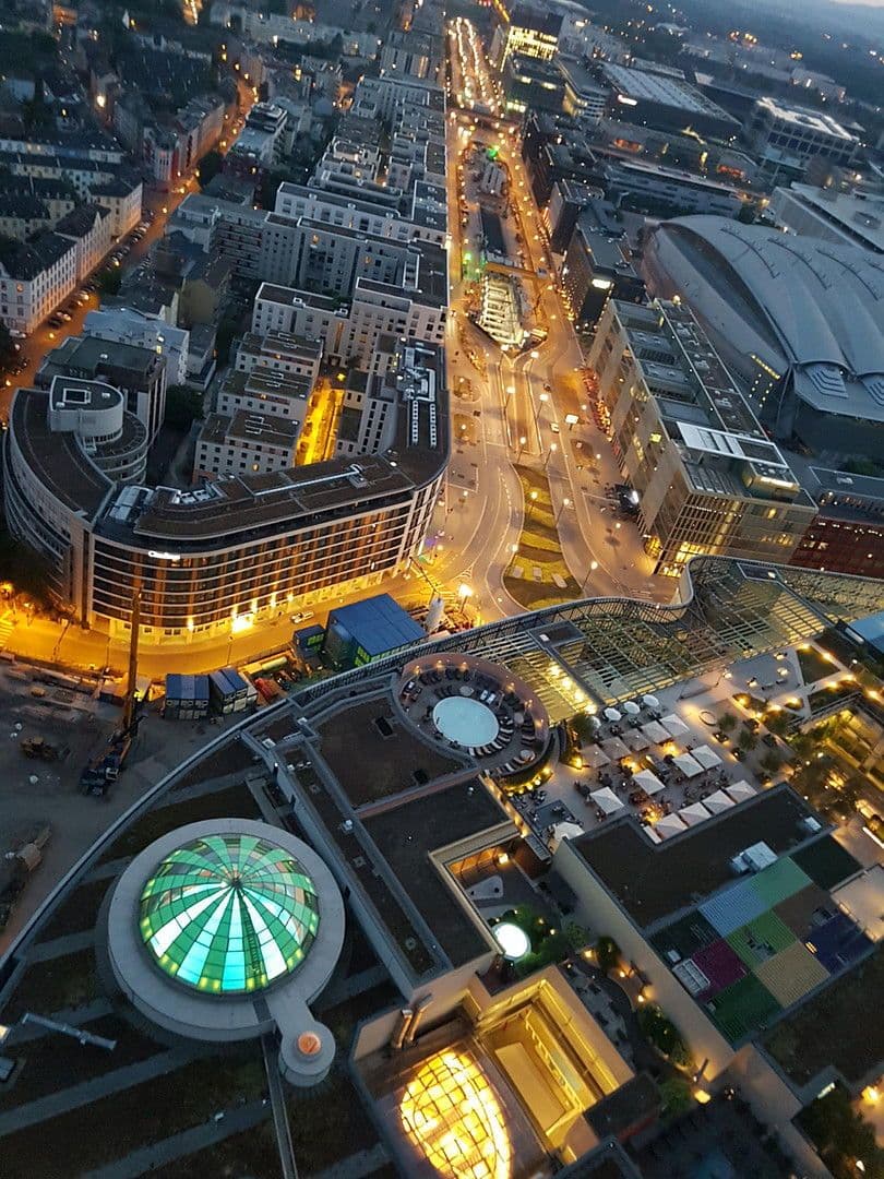 Prenájom bytu 2-izbový 61 m², Europa-Allee 2, Frankfurt am Main, Hesensko Prenájom bytu 2-izbový 61 m², Europa-Allee 2, Frankfurt am Main, Hesensko