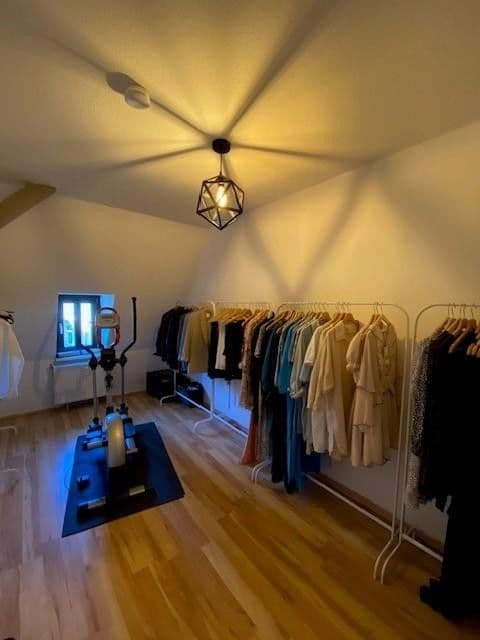 Prenájom bytu 4-izbový 98 m², Halle (Saale), Sasko-Anhaltsko Prenájom bytu 4-izbový 98 m², Halle (Saale), Sasko-Anhaltsko