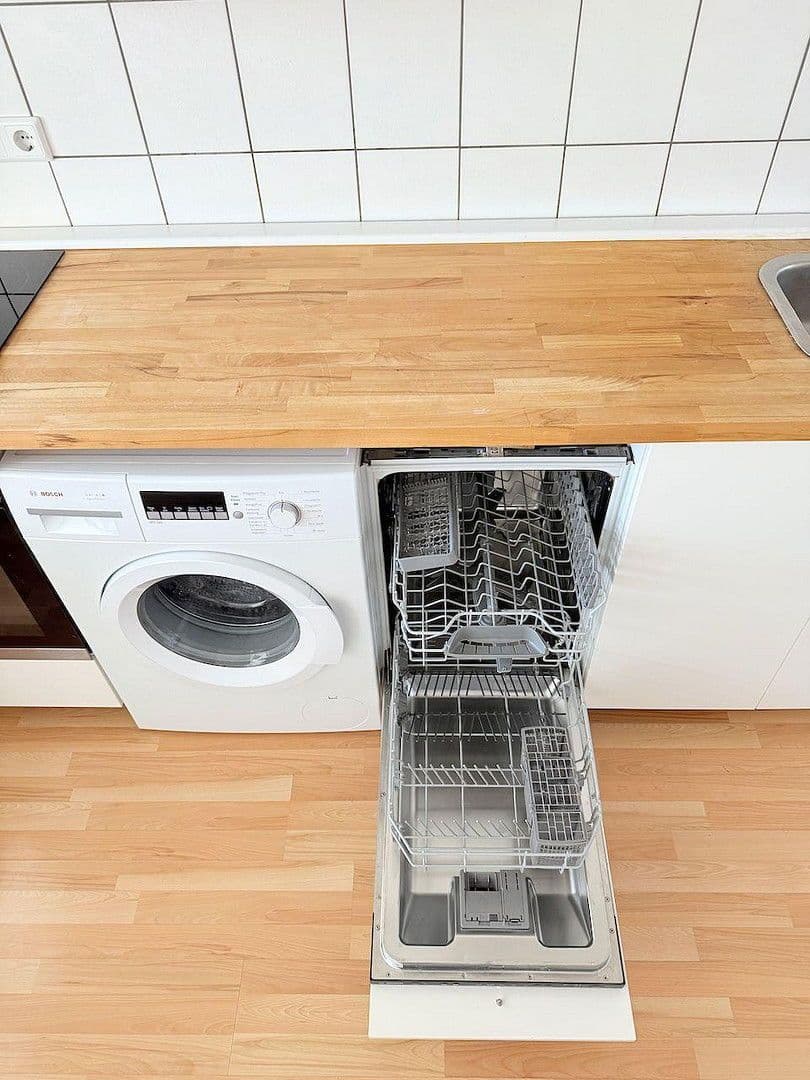 Prenájom bytu 3-izbový 70 m², Friedrichstraße 22, Bonn, Severné Porýnie - Westfálsko Prenájom bytu 3-izbový 70 m², Friedrichstraße 22, Bonn, Severné Porýnie - Westfálsko