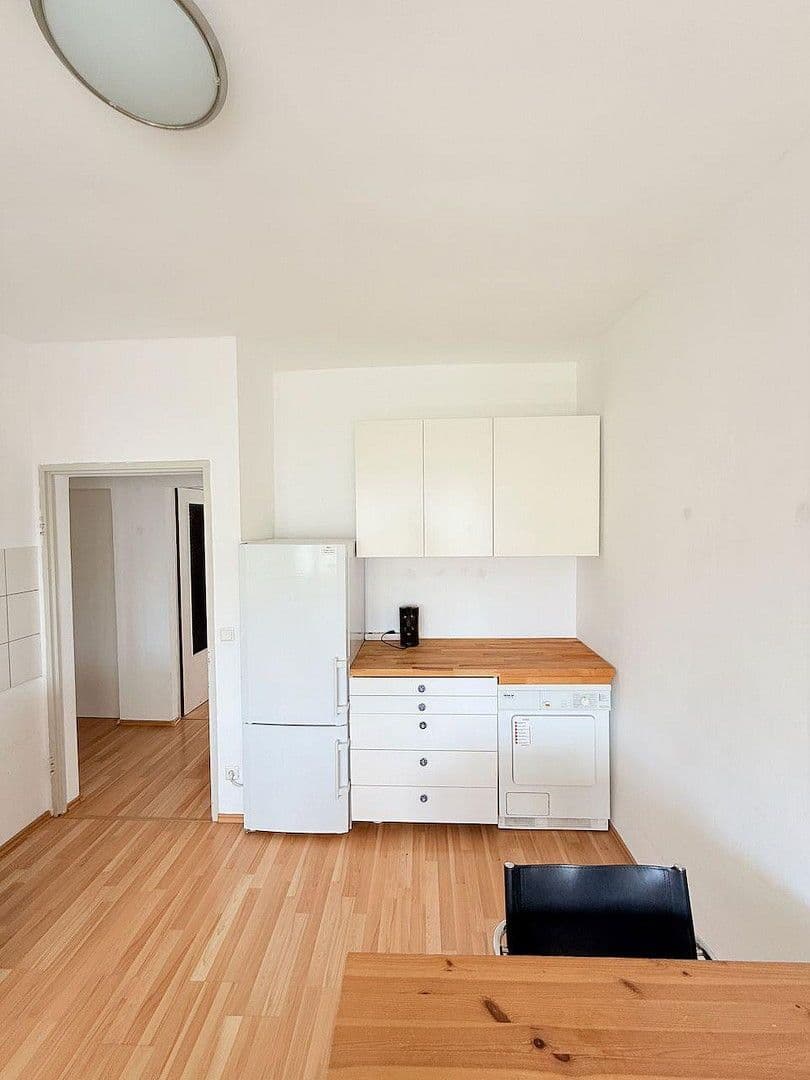 Prenájom bytu 3-izbový 70 m², Friedrichstraße 22, Bonn, Severné Porýnie - Westfálsko Prenájom bytu 3-izbový 70 m², Friedrichstraße 22, Bonn, Severné Porýnie - Westfálsko