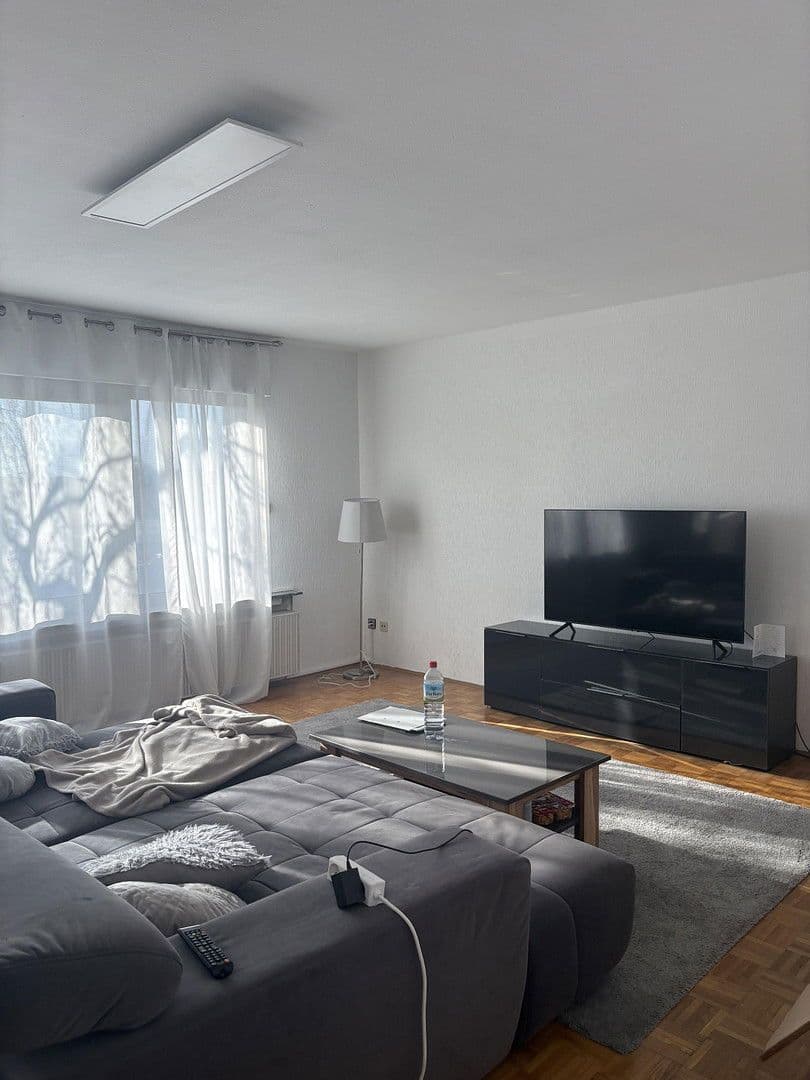 Prenájom bytu 3-izbový 117 m², Hans-Sachs-Straße 1, Wesseling, Severné Porýnie - Westfálsko Prenájom bytu 3-izbový 117 m², Hans-Sachs-Straße 1, Wesseling, Severné Porýnie - Westfálsko