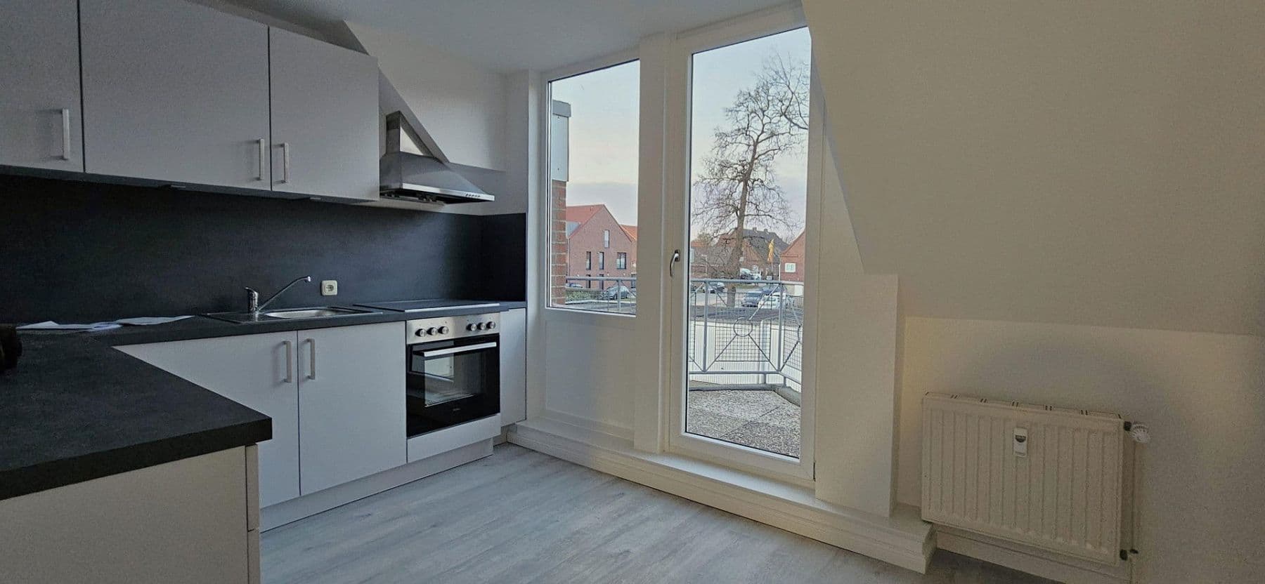 Prenájom bytu 4-izbový 112 m², Estorf, Dolné Sasko Prenájom bytu 4-izbový 112 m², Estorf, Dolné Sasko