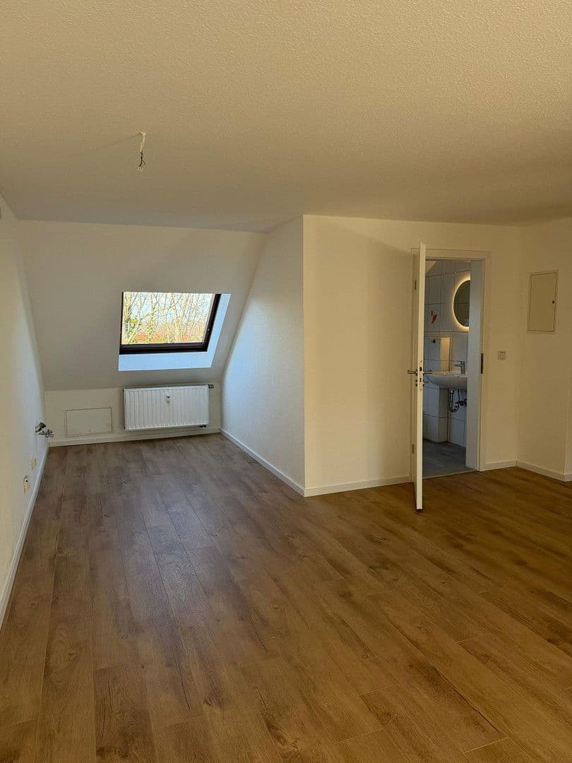 Prenájom bytu 2-izbový 49 m², Ferdinand-Jost-Straße 37, Leipzig, Sasko Prenájom bytu 2-izbový 49 m², Ferdinand-Jost-Straße 37, Leipzig, Sasko