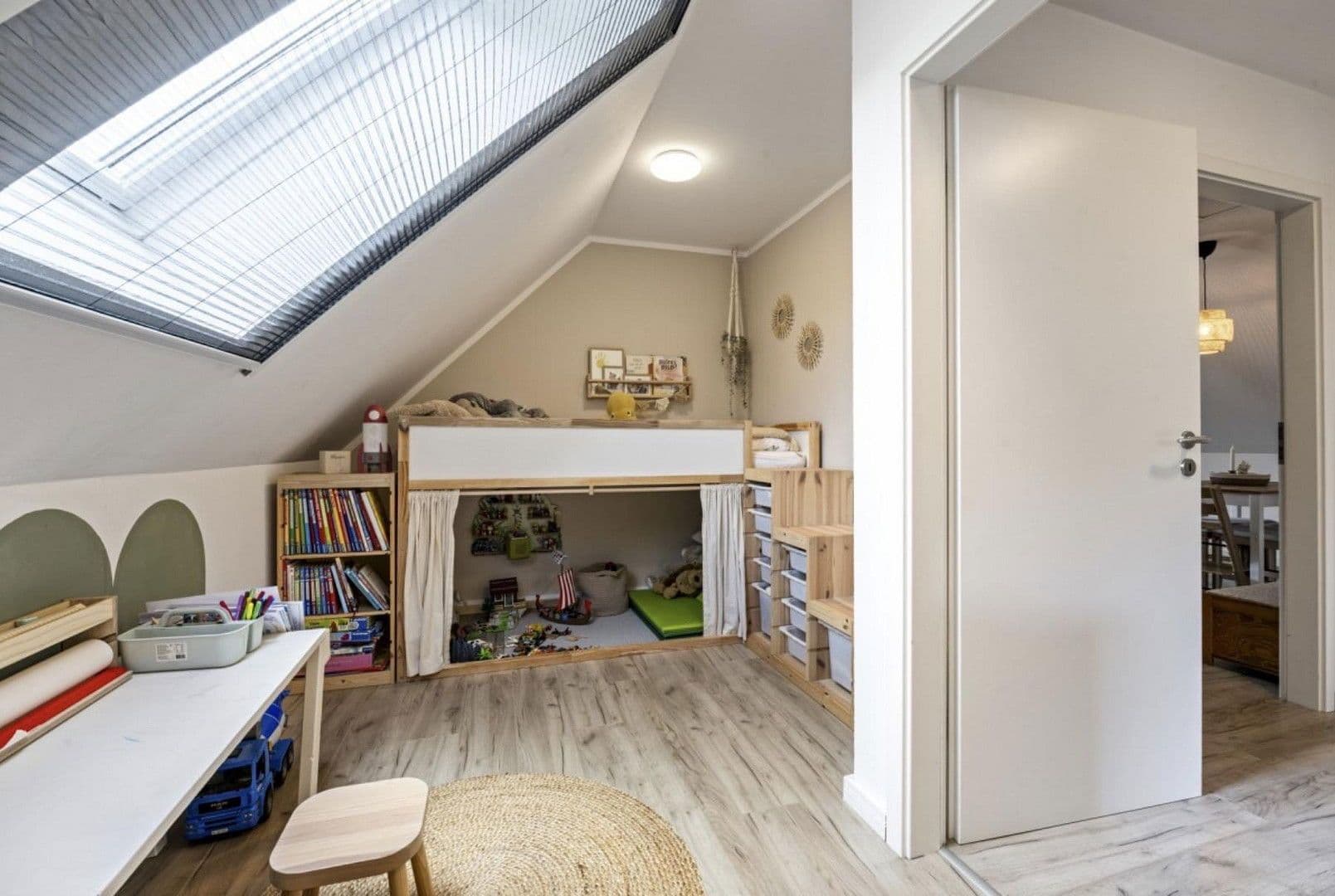 Prenájom bytu 3-izbový 73 m², Berkenthin, Šlezvicko-Holštajnsko Prenájom bytu 3-izbový 73 m², Berkenthin, Šlezvicko-Holštajnsko