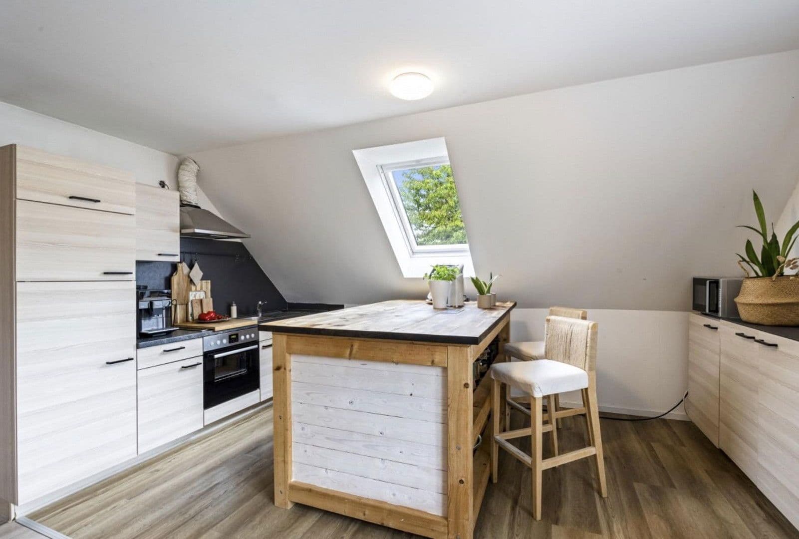 Prenájom bytu 3-izbový 73 m², Berkenthin, Šlezvicko-Holštajnsko Prenájom bytu 3-izbový 73 m², Berkenthin, Šlezvicko-Holštajnsko