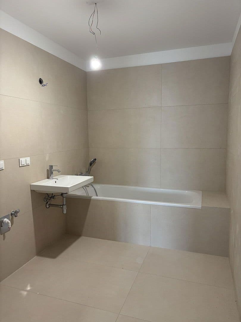 Prenájom bytu 3-izbový 77 m², Heiligenstädter Straße 395a, Wien, Viedeň Prenájom bytu 3-izbový 77 m², Heiligenstädter Straße 395a, Wien, Viedeň