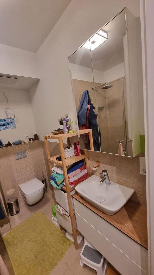 Prenájom bytu 3-izbový 89 m², Berlin, Berlín Prenájom bytu 3-izbový 89 m², Berlin, Berlín