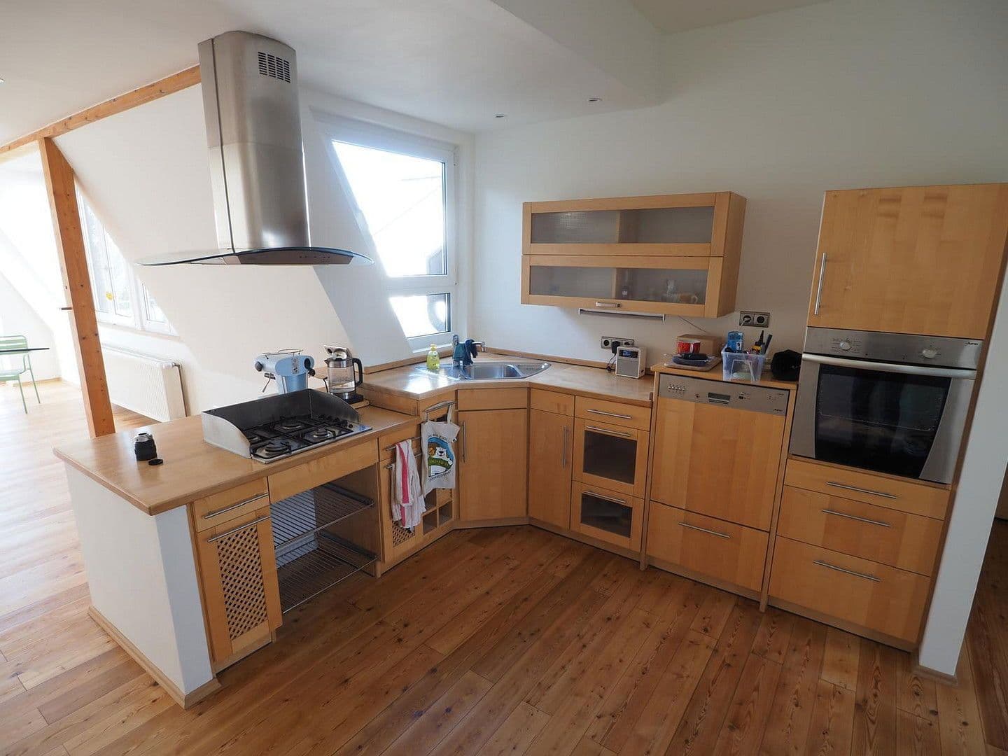 Predaj bytu 3-izbový 106 m², Bonn, Severné Porýnie - Westfálsko Predaj bytu 3-izbový 106 m², Bonn, Severné Porýnie - Westfálsko