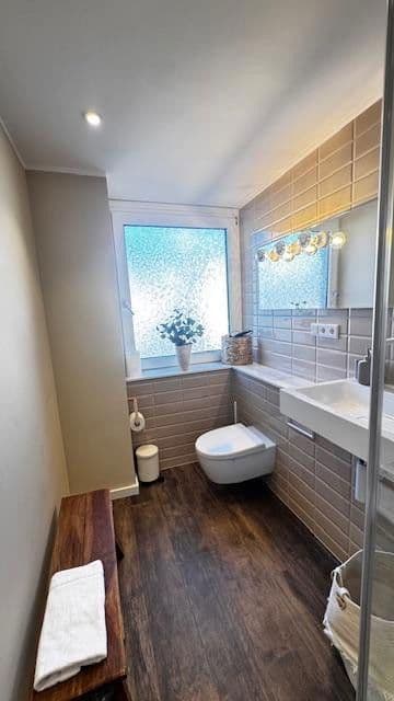 Prenájom bytu 1-izbový 38 m², Oberbilker Allee 39, Düsseldorf, Severné Porýnie - Westfálsko Prenájom bytu 1-izbový 38 m², Oberbilker Allee 39, Düsseldorf, Severné Porýnie - Westfálsko