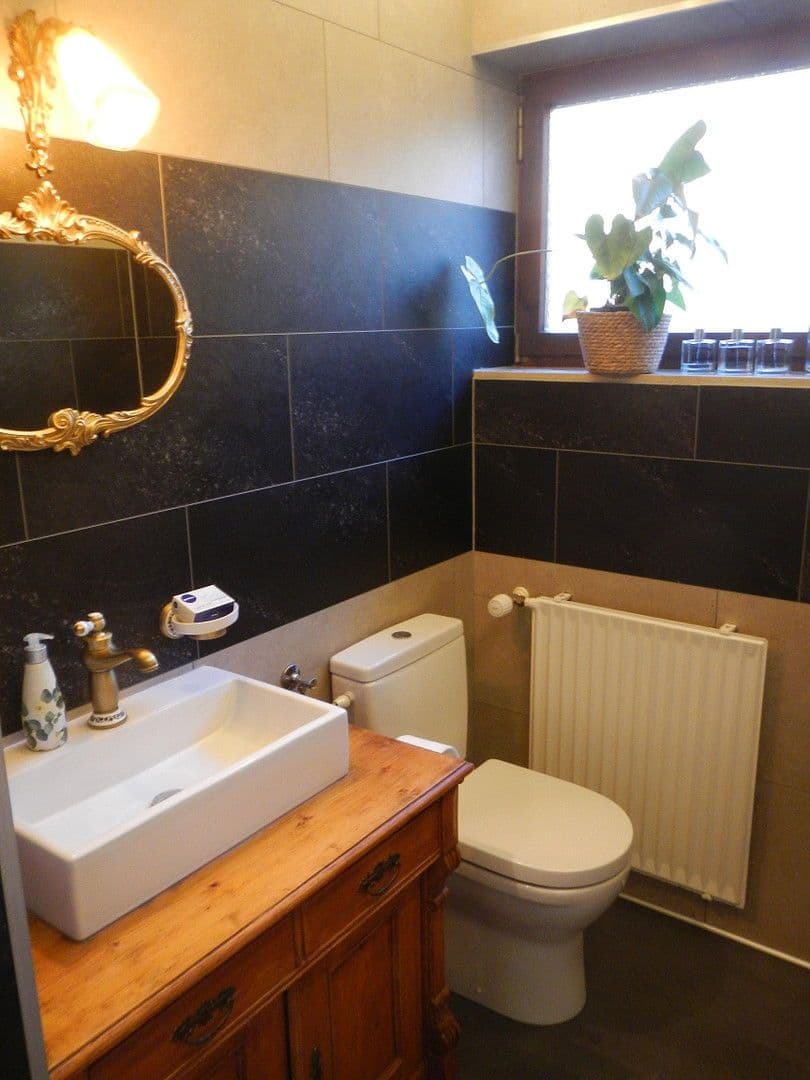 Predaj domu 227 m², pozemek 487 m², Neustadt an der Weinstraße, Porýnie-Falcko Predaj domu 227 m², pozemek 487 m², Neustadt an der Weinstraße, Porýnie-Falcko