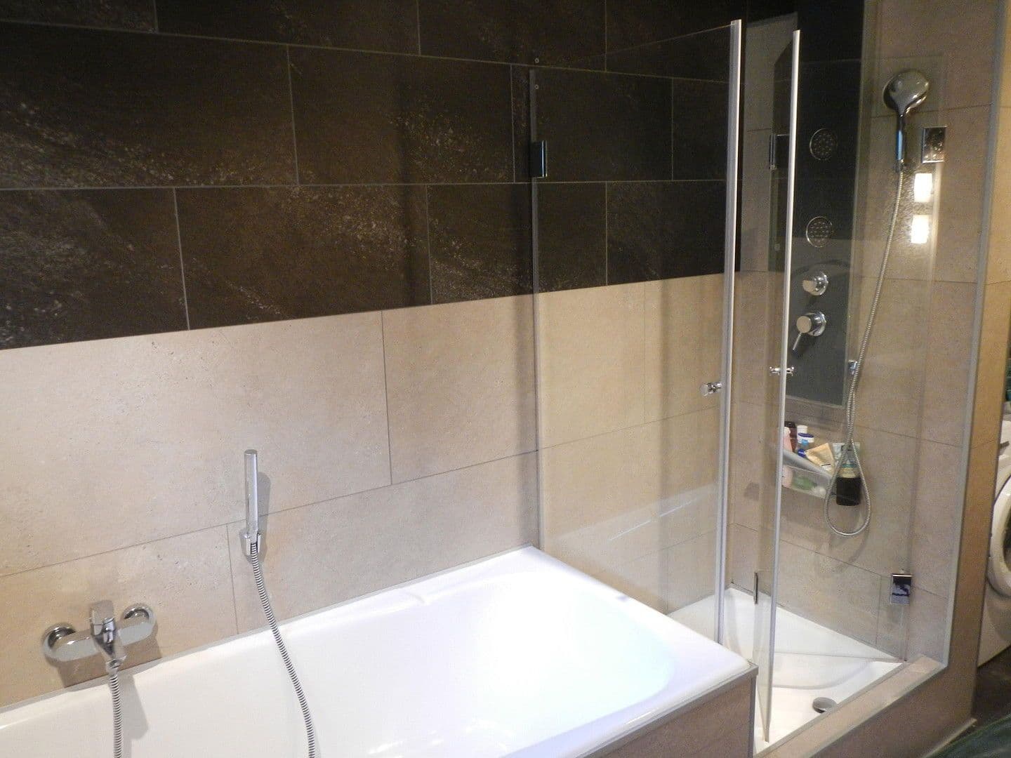 Predaj domu 227 m², pozemek 487 m², Neustadt an der Weinstraße, Porýnie-Falcko Predaj domu 227 m², pozemek 487 m², Neustadt an der Weinstraße, Porýnie-Falcko