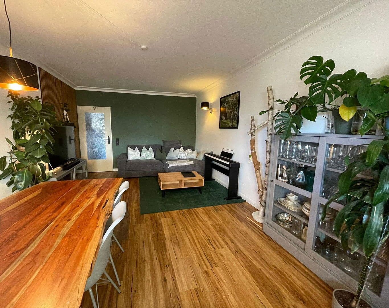 Predaj bytu 4-izbový 90 m², Niedernhausen, Hesensko Predaj bytu 4-izbový 90 m², Niedernhausen, Hesensko