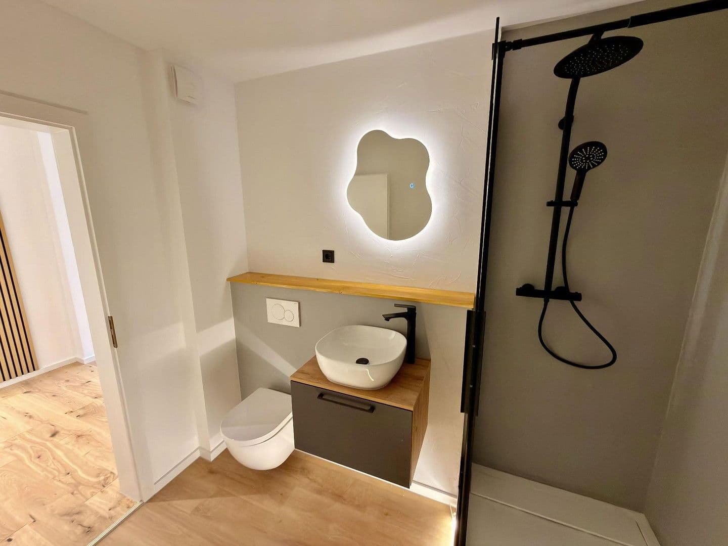 Predaj bytu 2-izbový 40 m², Am Bramhoff 9, Köln, Severné Porýnie - Westfálsko Predaj bytu 2-izbový 40 m², Am Bramhoff 9, Köln, Severné Porýnie - Westfálsko