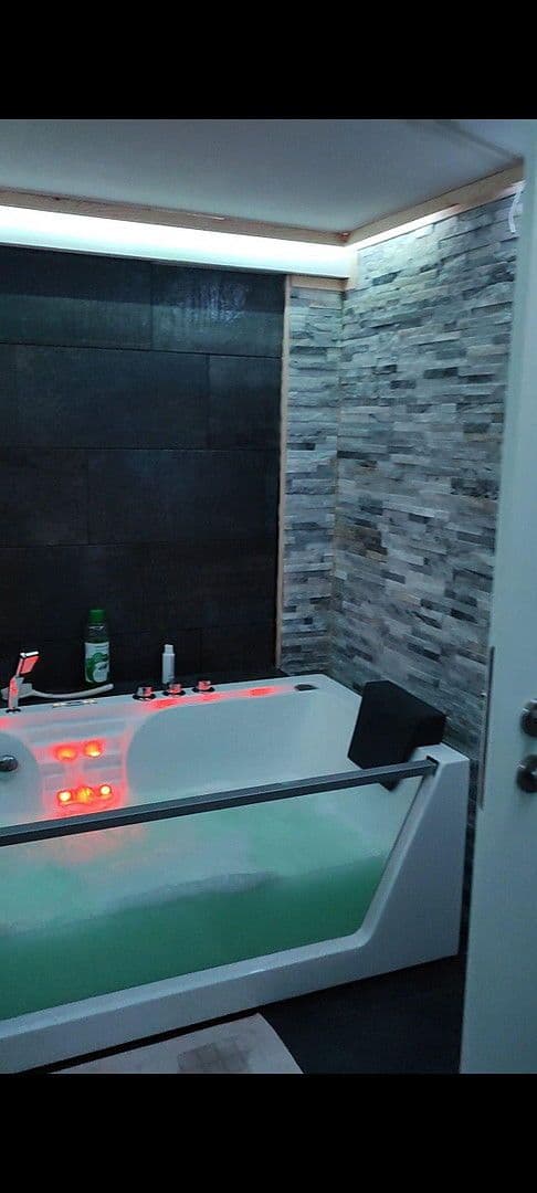 Prenájom bytu 2-izbový 67 m², Jägerallee 32, Potsdam, Brandenbursko Prenájom bytu 2-izbový 67 m², Jägerallee 32, Potsdam, Brandenbursko