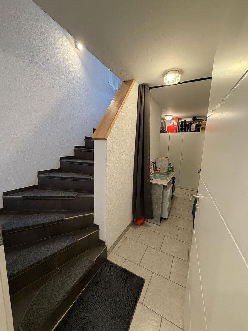 Predaj domu 148 m², pozemek 276 m², Baltmannsweiler, Bádensko-Wurttembersko Predaj domu 148 m², pozemek 276 m², Baltmannsweiler, Bádensko-Wurttembersko